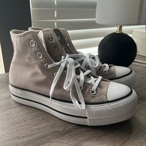 Platform converse